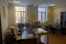 Офис 66 м.кв., м.Октябрьское поле 5 минут пешком